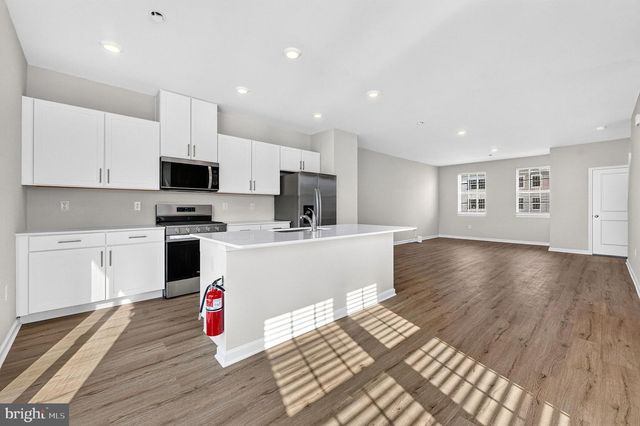 157 ESSEX DR, Sicklerville, NJ 08081