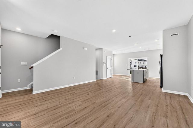 157 ESSEX DR, Sicklerville, NJ 08081