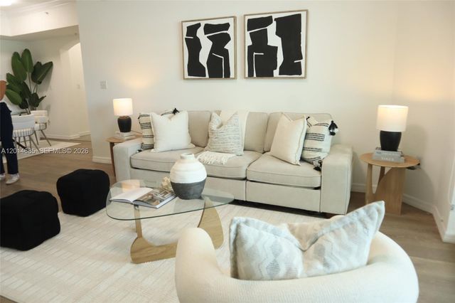 9172 Collins Ave 212, Surfside, FL 33154