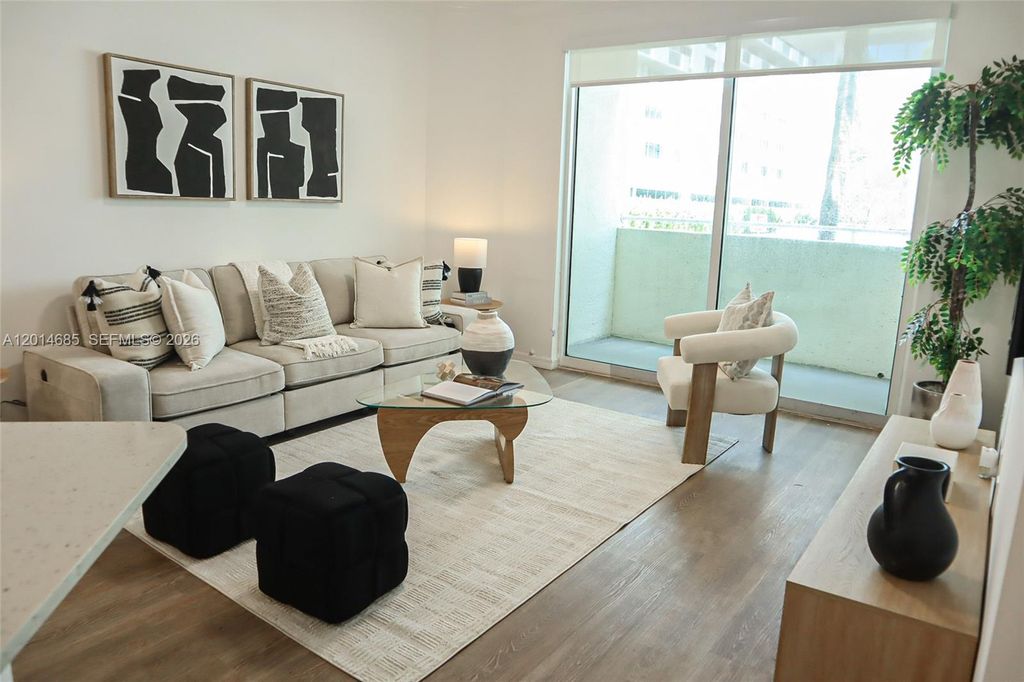 9172 Collins Ave 212, Surfside, FL 33154