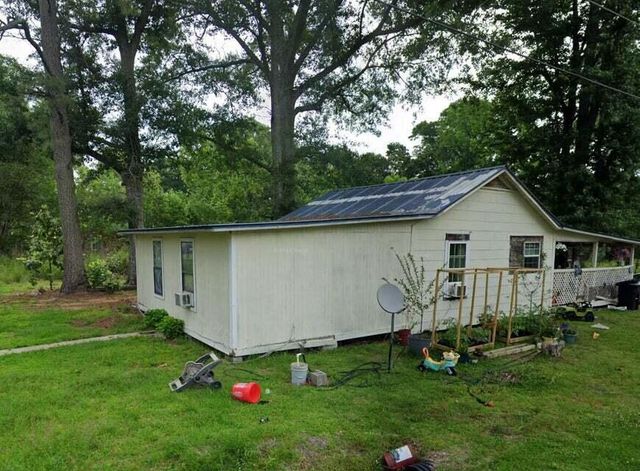 31 Sanderson Rd., Ellisville, MS 39437