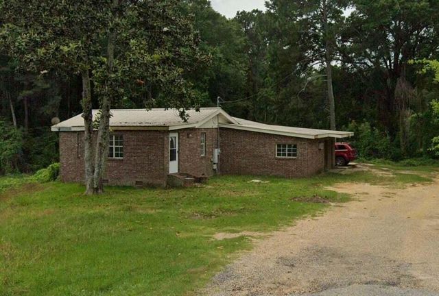 31 Sanderson Rd., Ellisville, MS 39437