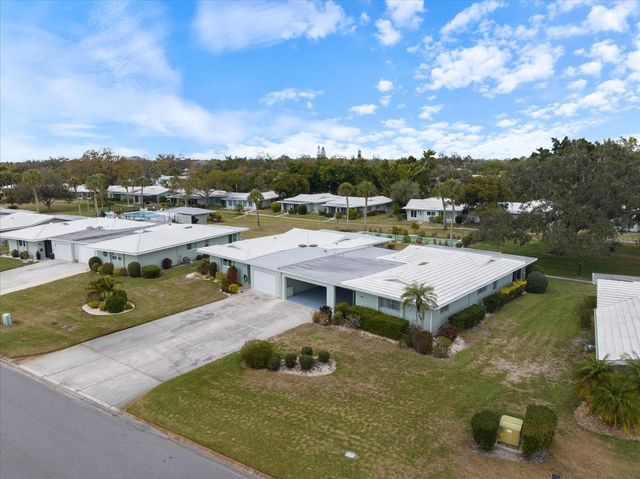 3230 VILLAGE GREEN DRIVE 1032, Sarasota, FL 34239