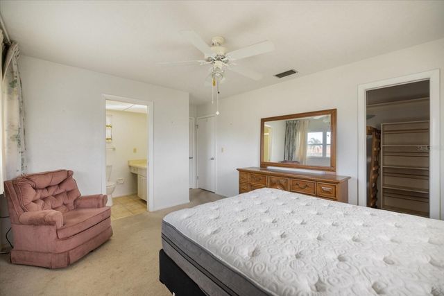 3230 VILLAGE GREEN DRIVE 1032, Sarasota, FL 34239