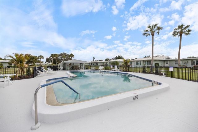 3230 VILLAGE GREEN DRIVE 1032, Sarasota, FL 34239