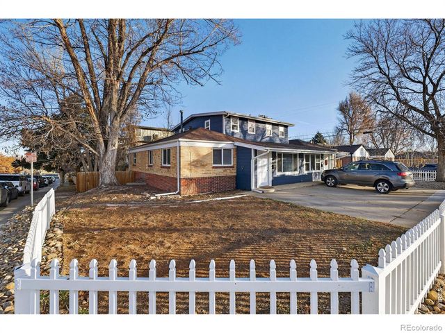 5101 E 8th Avenue, Denver, CO 80220