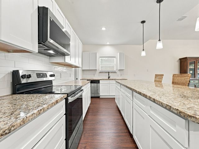 706 Port O Call Drive, Runaway Bay, TX 76426