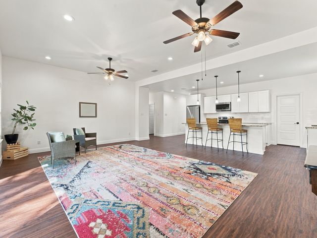 706 Port O Call Drive, Runaway Bay, TX 76426