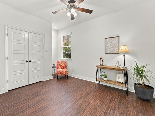 706 Port O Call Drive, Runaway Bay, TX 76426