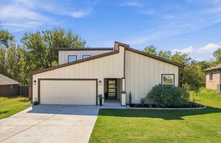 706 Port O Call Drive, Runaway Bay, TX 76426