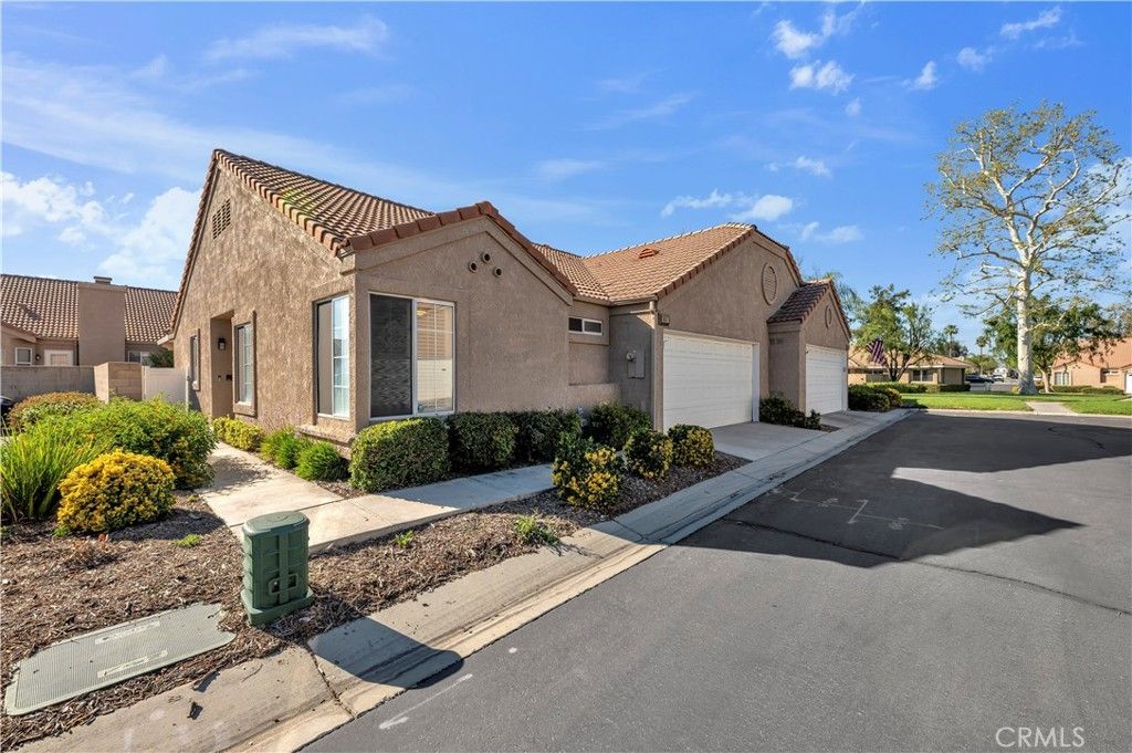 967 Woodland, Hemet, CA 92545