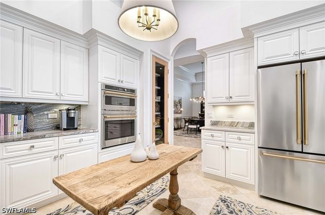 9013 Terranova DR, Naples, FL 34109