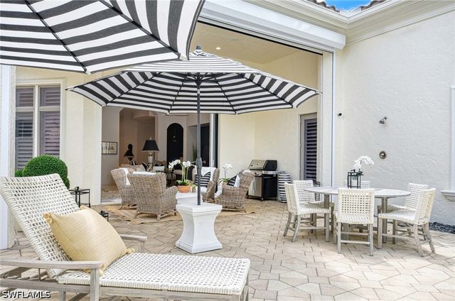 9013 Terranova DR, Naples, FL 34109