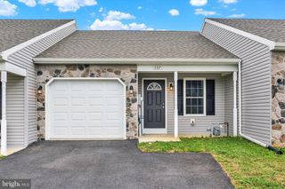 137 SABLE DR, Carlisle, PA 17013