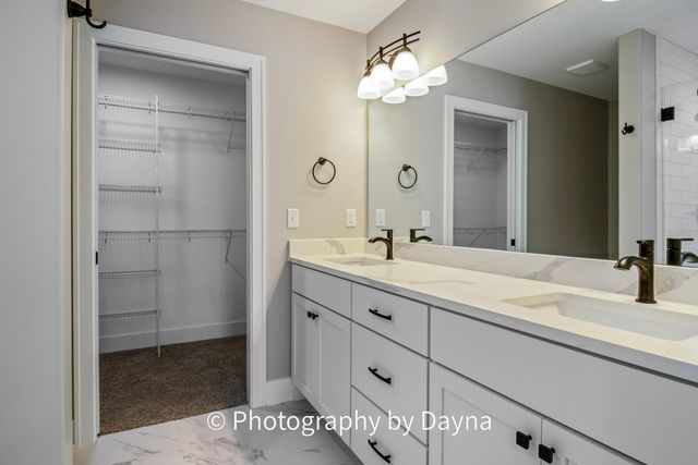 902 Lange Avenue, Beecher, IL 60401