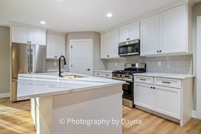 902 Lange Avenue, Beecher, IL 60401