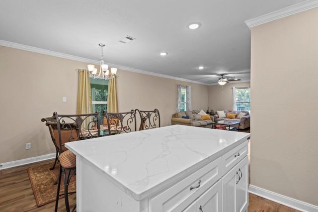 388 Mayberry Drive, Ivanhoe, TX 75979