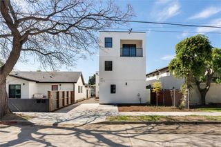 326 S Leslie Way, Los Angeles, CA 90042