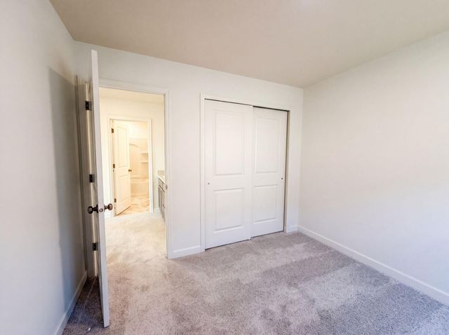 10773 Hemingway Avenue S, Cottage Grove, MN 55016