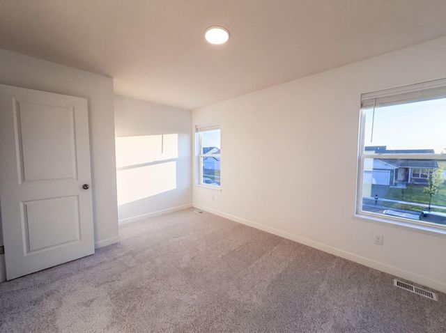 10773 Hemingway Avenue S, Cottage Grove, MN 55016