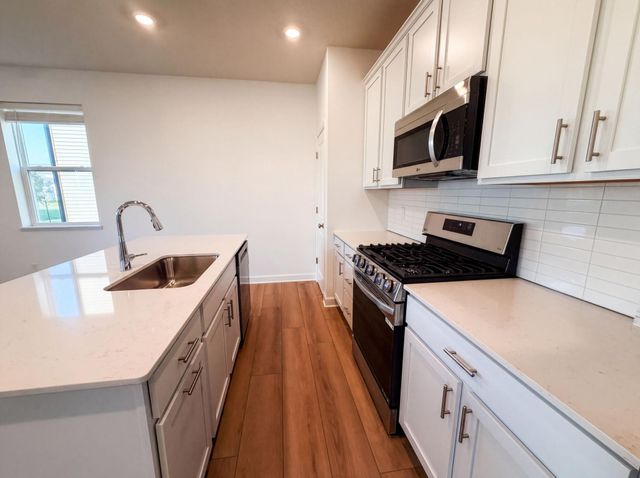 10773 Hemingway Avenue S, Cottage Grove, MN 55016