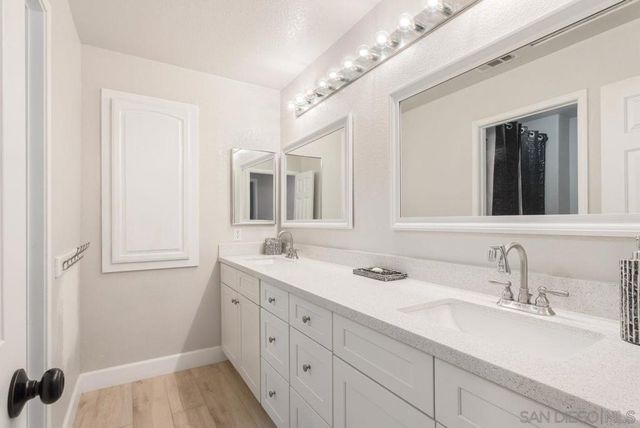 23746 VIA SEGOVIA, Murrieta, CA 92562