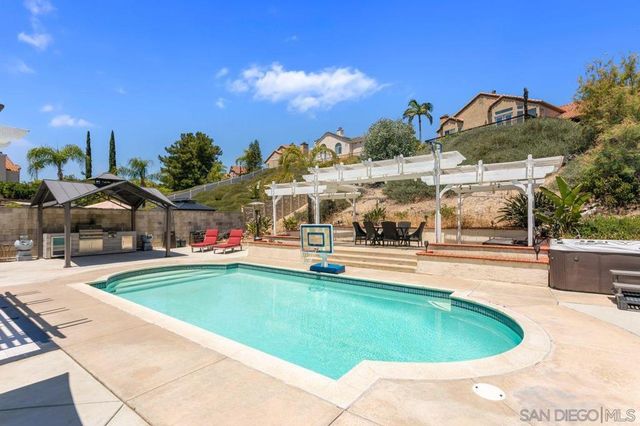 23746 VIA SEGOVIA, Murrieta, CA 92562