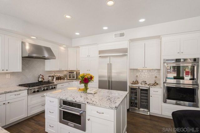 23746 VIA SEGOVIA, Murrieta, CA 92562