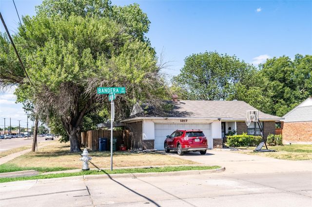 1809 Crockett Street, Garland, TX 75042