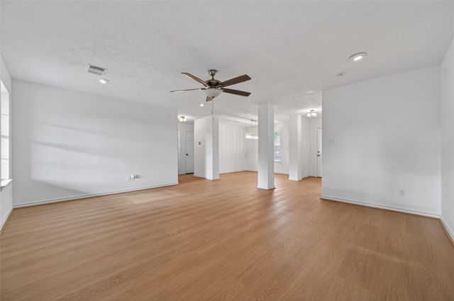 653 Nelson Street, Sealy, TX 77474