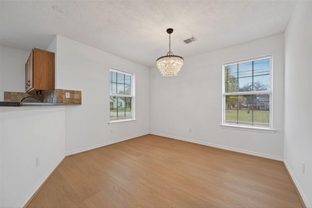 653 Nelson Street, Sealy, TX 77474