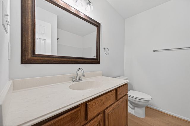 653 Nelson Street, Sealy, TX 77474