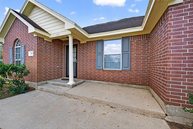 653 Nelson Street, Sealy, TX 77474