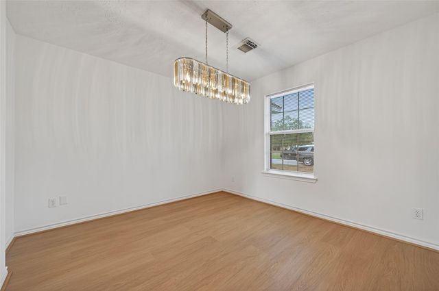 653 Nelson Street, Sealy, TX 77474