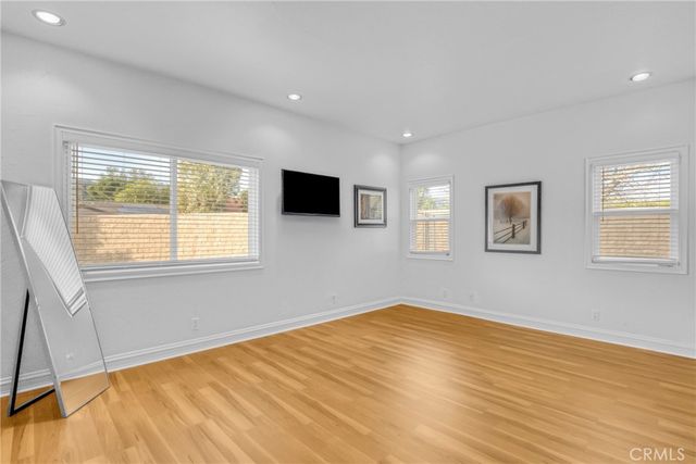 10566 Andora, Chatsworth, CA 91311