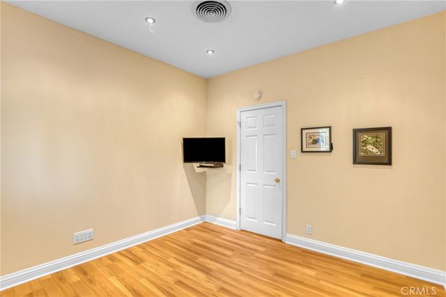 10566 Andora, Chatsworth, CA 91311