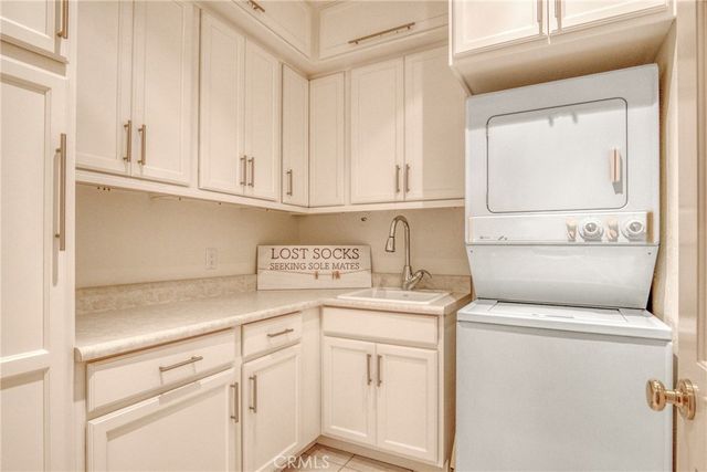 10566 Andora, Chatsworth, CA 91311