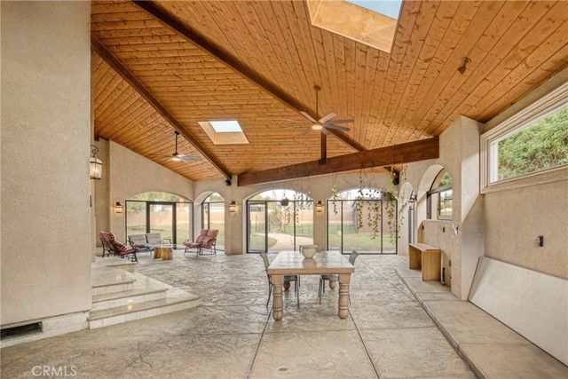 10566 Andora, Chatsworth, CA 91311