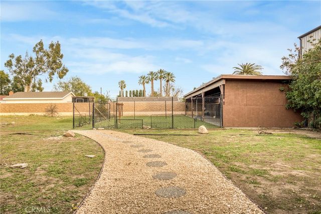 10566 Andora, Chatsworth, CA 91311