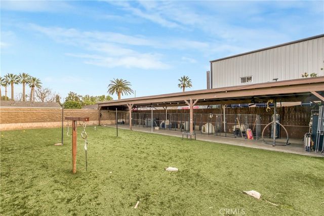 10566 Andora, Chatsworth, CA 91311