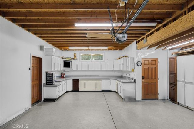 10566 Andora, Chatsworth, CA 91311