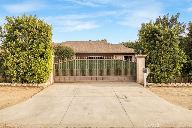 10566 Andora, Chatsworth, CA 91311