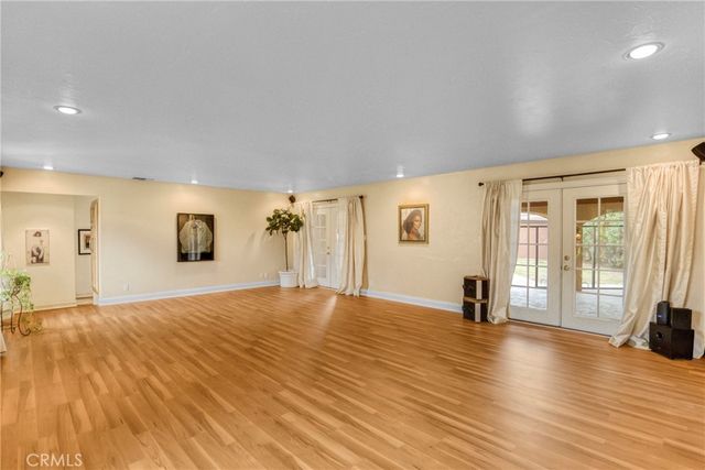 10566 Andora, Chatsworth, CA 91311