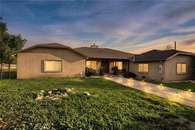 10566 Andora, Chatsworth, CA 91311