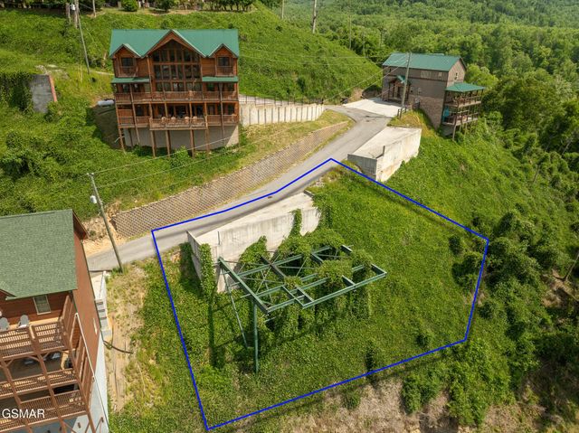 744 Widows Knob Road, Gatlinburg, TN 37738