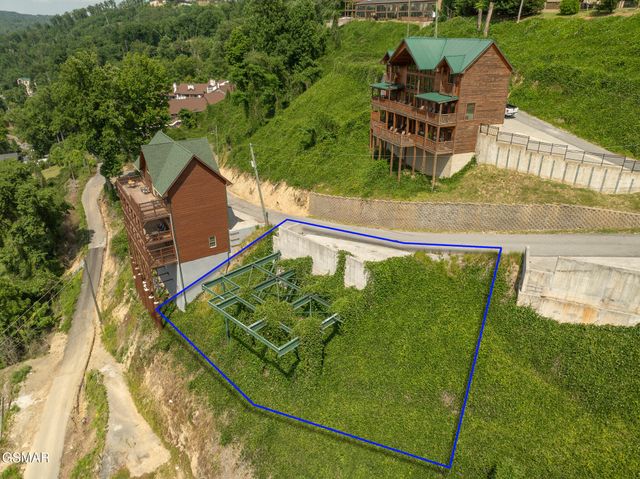 744 Widows Knob Road, Gatlinburg, TN 37738