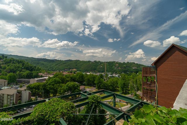 744 Widows Knob Road, Gatlinburg, TN 37738