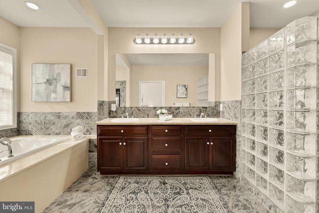 20407 PEACH TREE RD, Dickerson, MD 20842