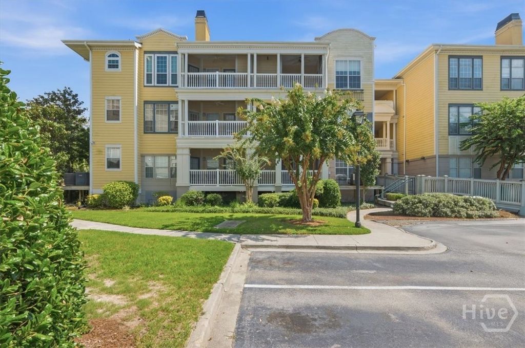 Image 1 of property listing at 2317 Whitemarsh Way, Savannah, GA 31410