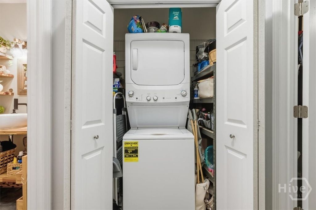 Image 19 of property listing at 2317 Whitemarsh Way, Savannah, GA 31410